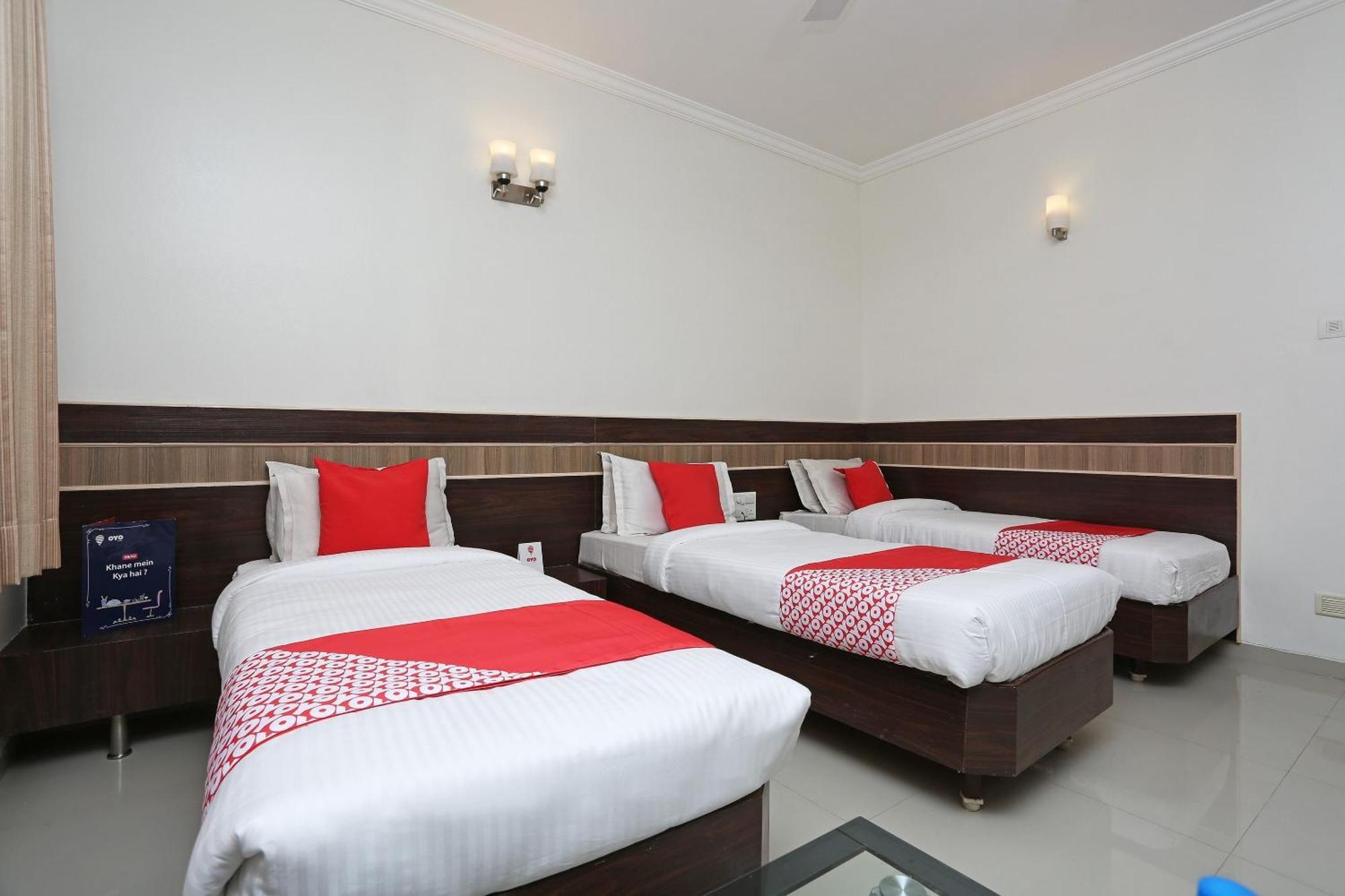 SPOT ON 10418 Hotel Sai Pancham Shirdi Esterno foto