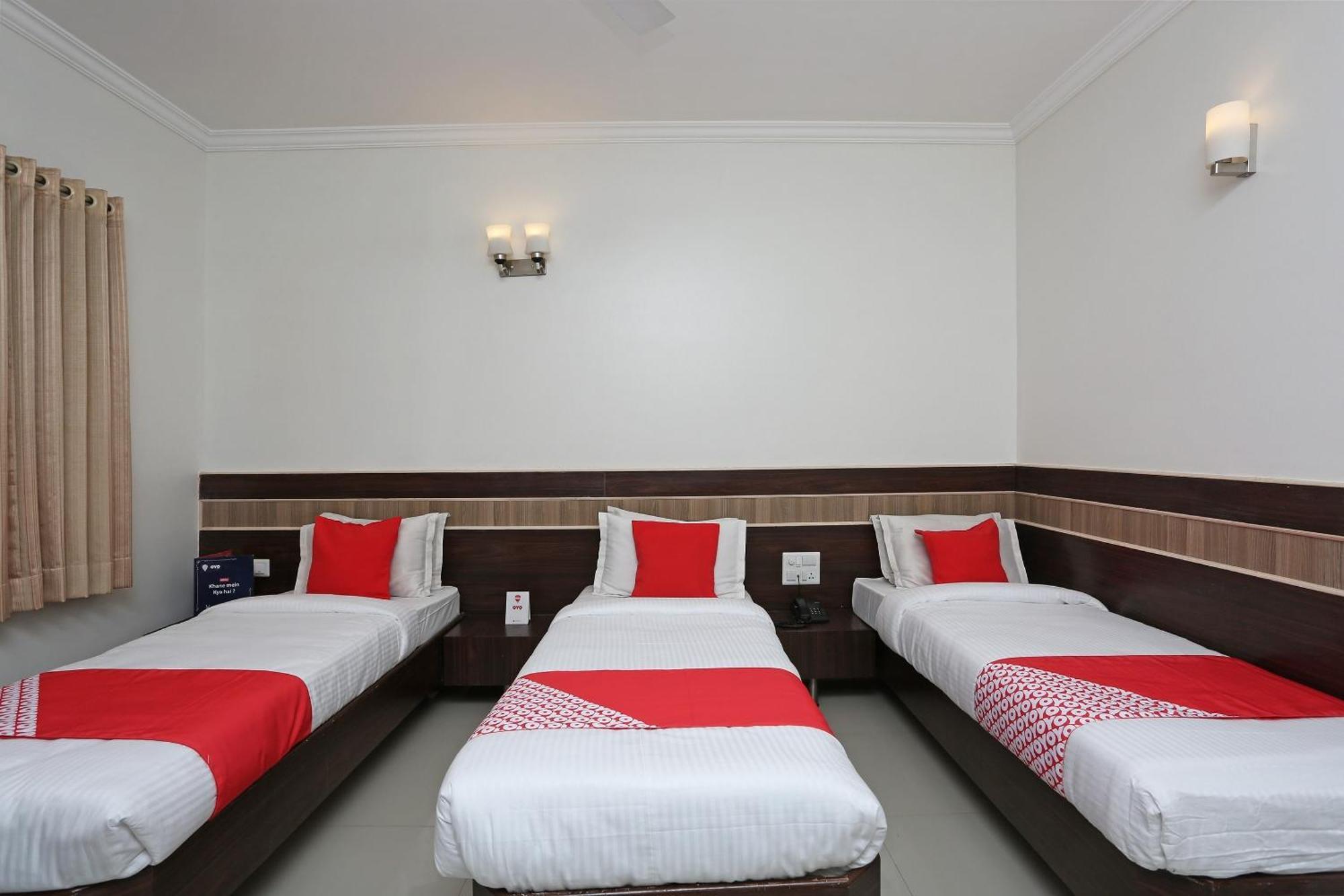 SPOT ON 10418 Hotel Sai Pancham Shirdi Esterno foto